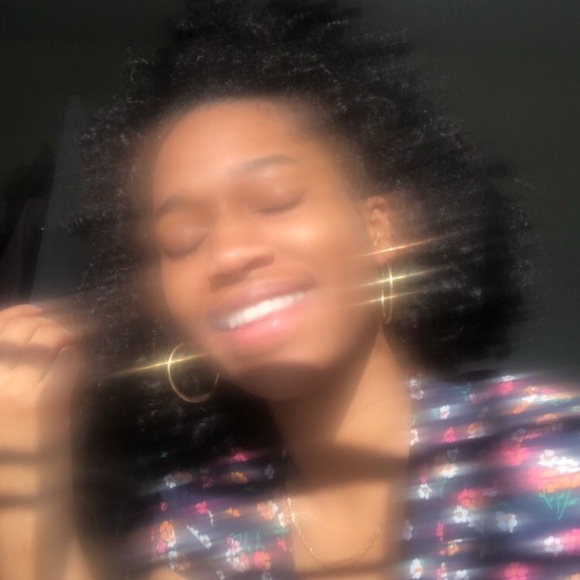 Meet your Posher, Imani - Picture 1 of 1